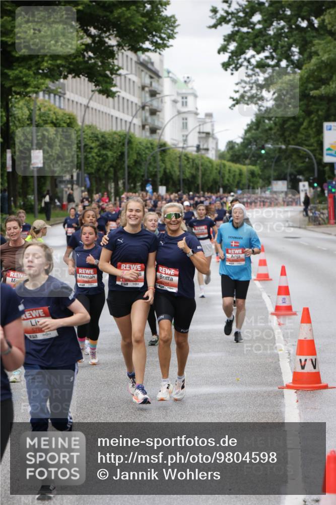 14.06.2026 - REWE Women's Run Jannik Wohlers http://msf.ph/oto/9804598 14.06.2026 10:38:28 Laufen 571, 57, 244, 301 meine-sportfotos.de