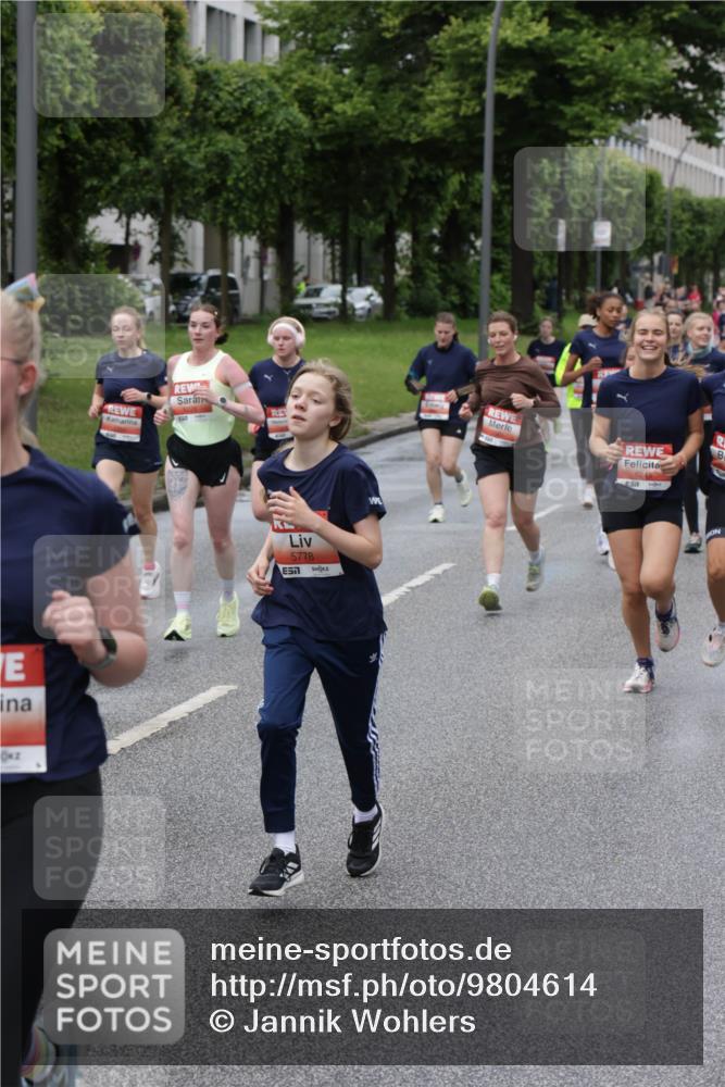 14.06.2026 - REWE Women's Run Jannik Wohlers http://msf.ph/oto/9804614 14.06.2026 10:38:29 Laufen 5778 meine-sportfotos.de