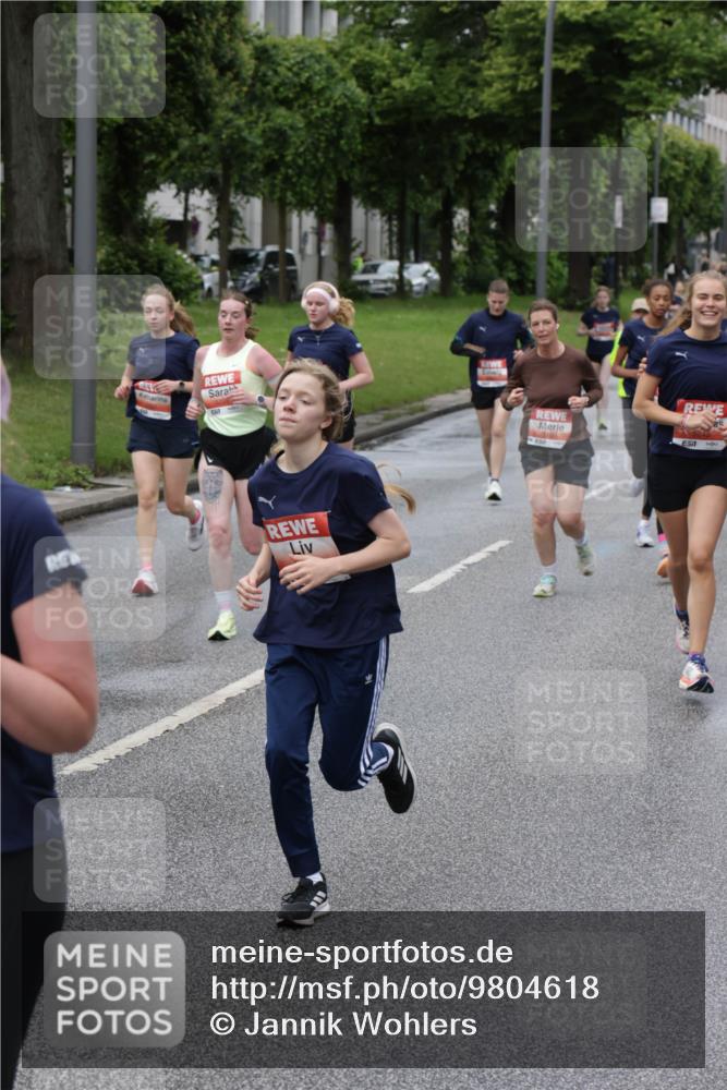 14.06.2026 - REWE Women's Run Jannik Wohlers http://msf.ph/oto/9804618 14.06.2026 10:38:29 Laufen 57 meine-sportfotos.de
