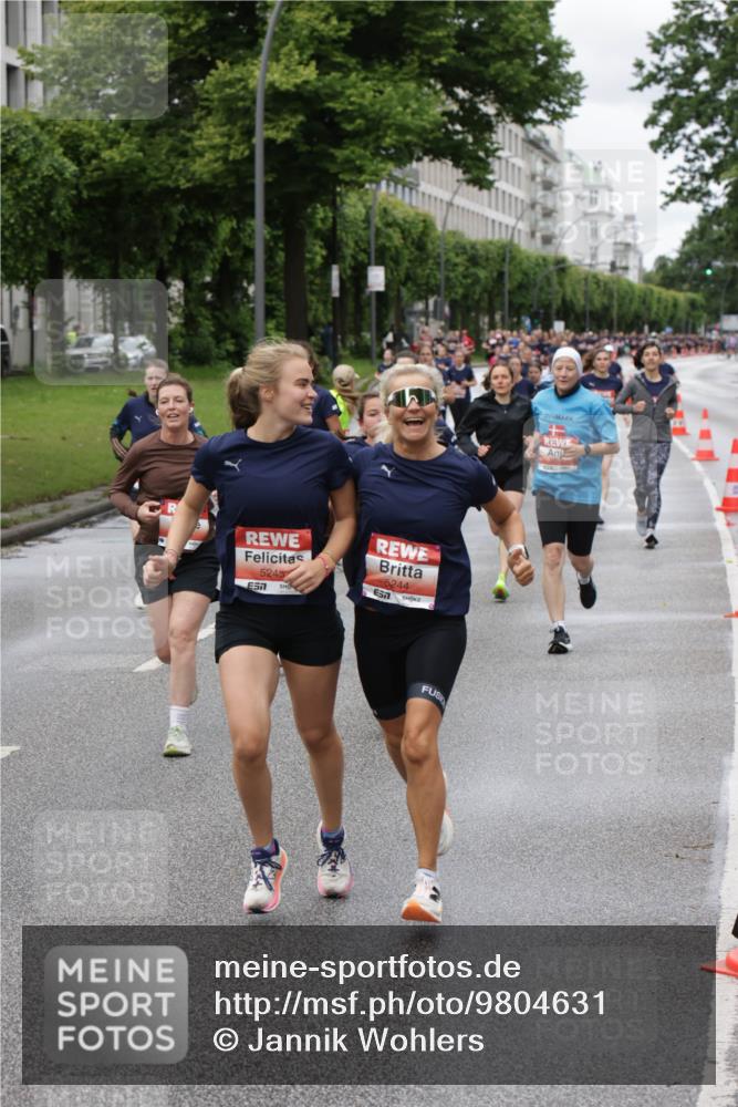 14.06.2026 - REWE Women's Run Jannik Wohlers http://msf.ph/oto/9804631 14.06.2026 10:38:30 Laufen 5245, 5244, 657 meine-sportfotos.de