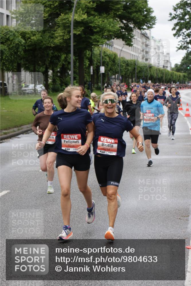 14.06.2026 - REWE Women's Run Jannik Wohlers http://msf.ph/oto/9804633 14.06.2026 10:38:30 Laufen 5245, 5244 meine-sportfotos.de
