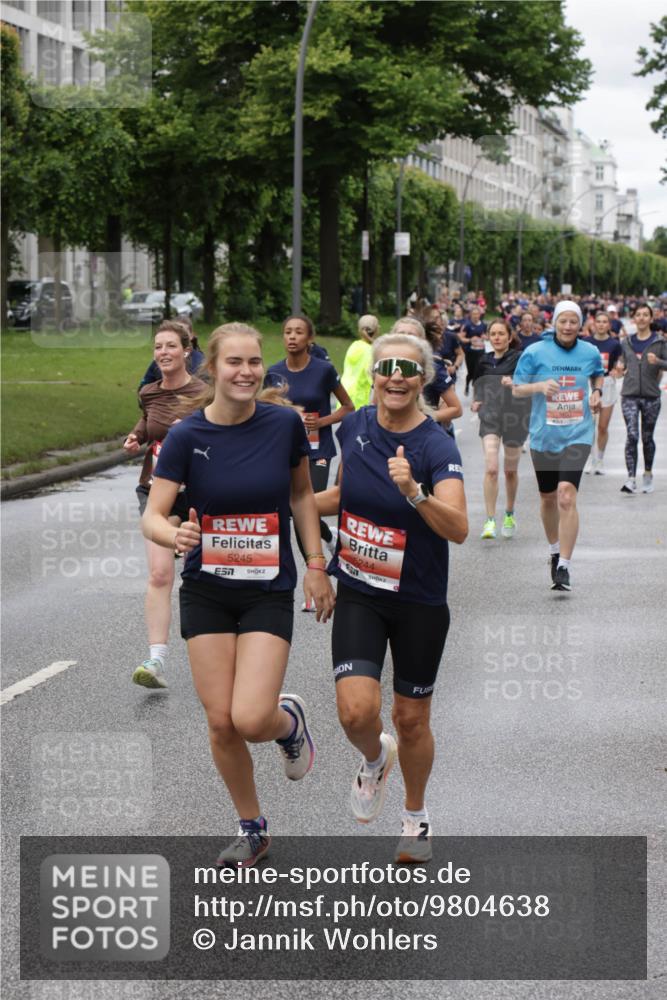 14.06.2026 - REWE Women's Run Jannik Wohlers http://msf.ph/oto/9804638 14.06.2026 10:38:31 Laufen 5245, 5244 meine-sportfotos.de