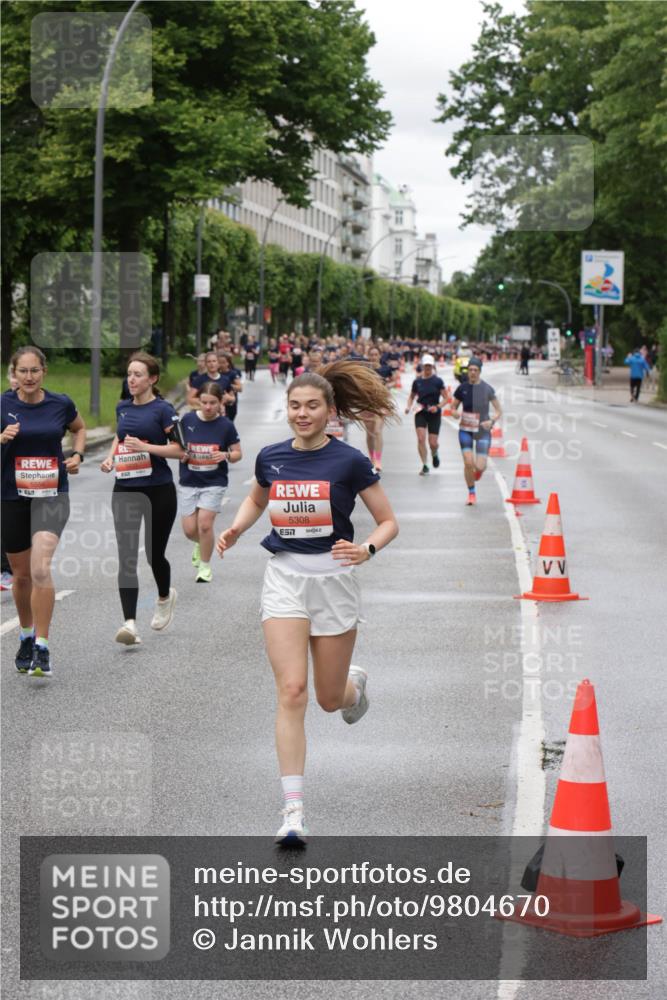 14.06.2026 - REWE Women's Run Jannik Wohlers http://msf.ph/oto/9804670 14.06.2026 10:38:36 Laufen 5308 meine-sportfotos.de