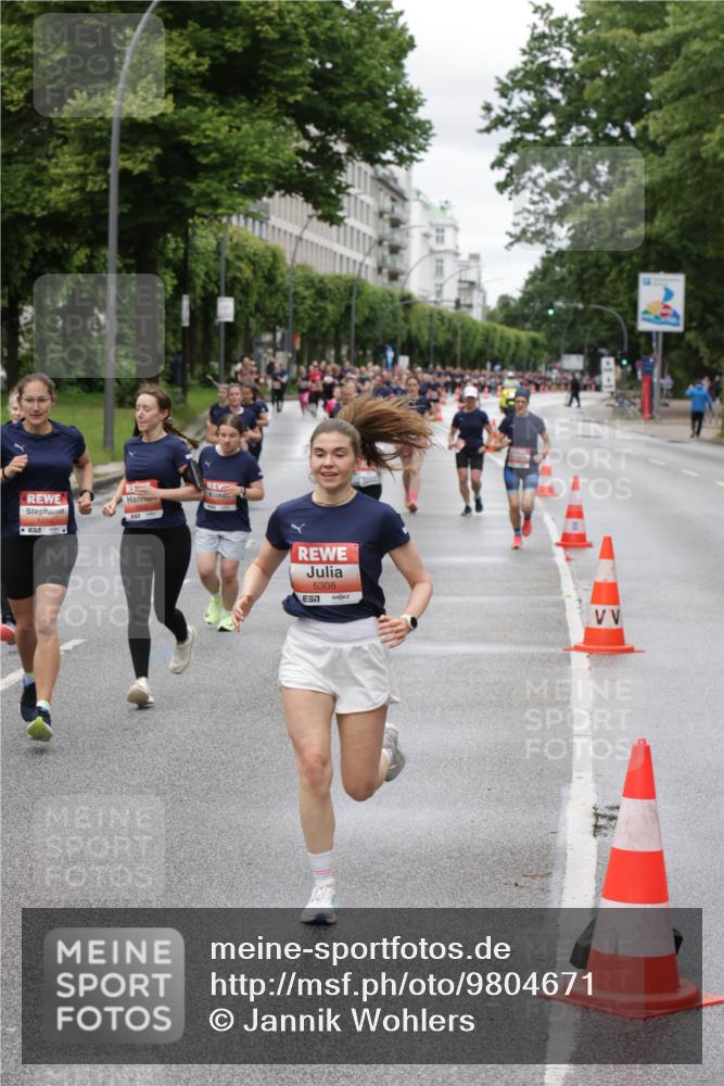 14.06.2026 - REWE Women's Run Jannik Wohlers http://msf.ph/oto/9804671 14.06.2026 10:38:36 Laufen 5308 meine-sportfotos.de