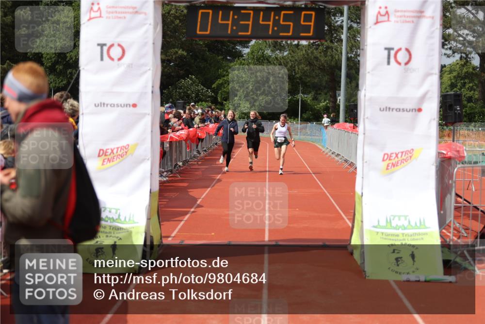 14.06.2026 - 7 Türme Triathlon Andreas Tolksdorf http://msf.ph/oto/9804684 14.06.2026 15:34:58 Ziel 955, 1126, 1146, 1185 meine-sportfotos.de