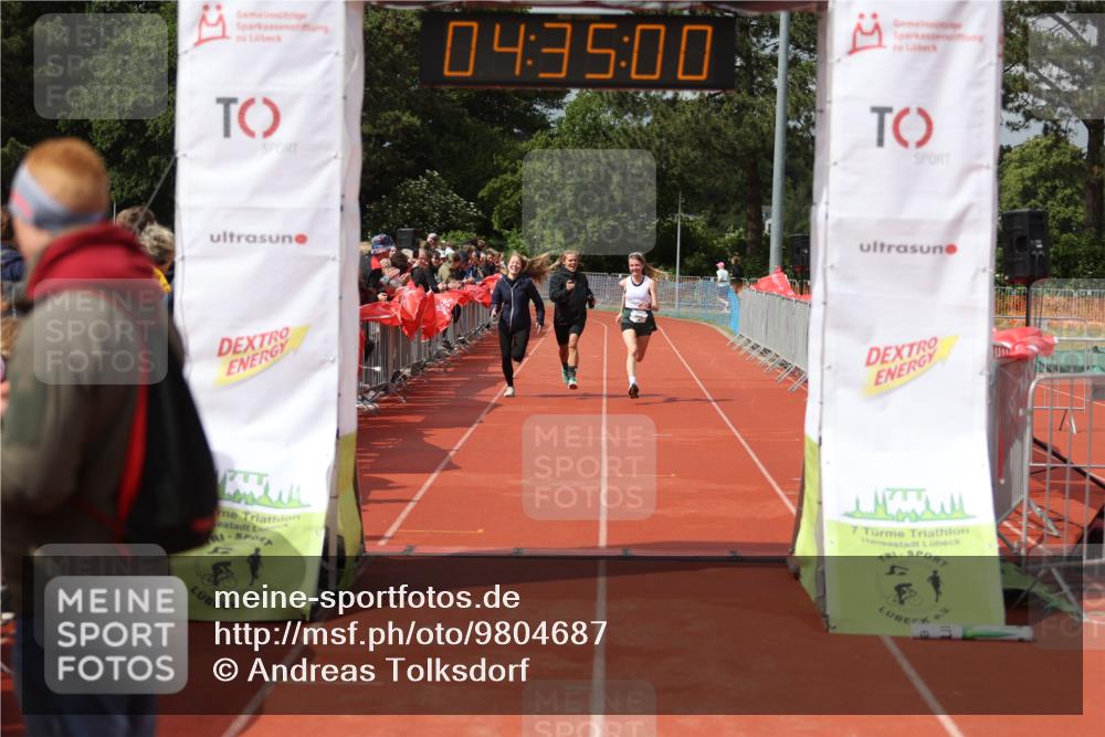 14.06.2026 - 7 Türme Triathlon Andreas Tolksdorf http://msf.ph/oto/9804687 14.06.2026 15:34:58 Ziel 955, 1126, 1146, 1185 meine-sportfotos.de