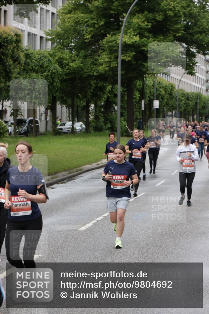 14.06.2026 - REWE Women's Run Jannik Wohlers http://msf.ph/oto/9804692 14.06.2026 10:38:38 Laufen 5933, 7, 5217 meine-sportfotos.de
