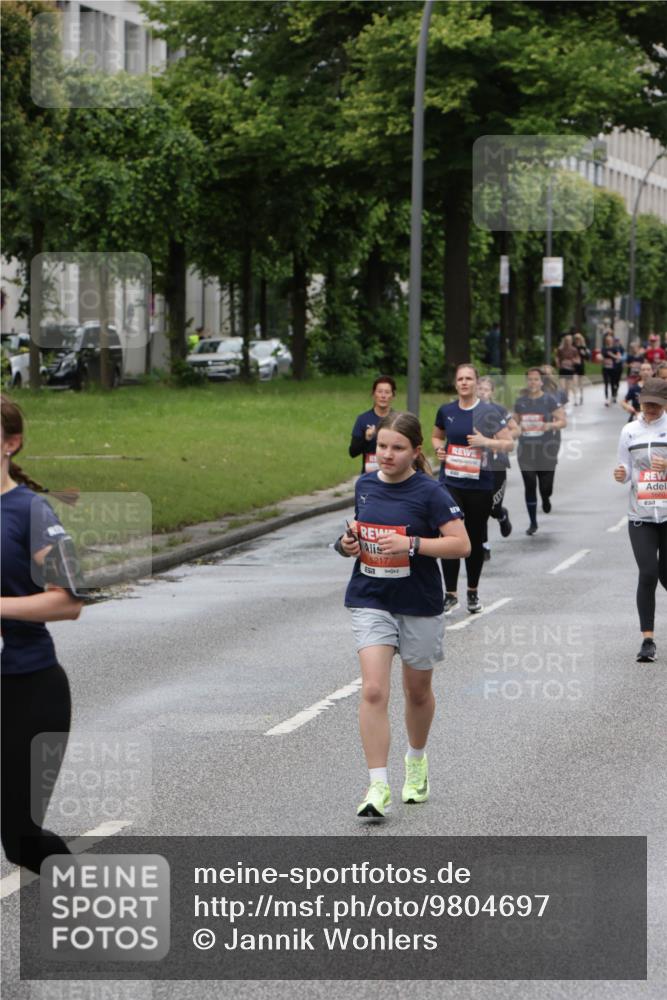 14.06.2026 - REWE Women's Run Jannik Wohlers http://msf.ph/oto/9804697 14.06.2026 10:38:38 Laufen 5217 meine-sportfotos.de