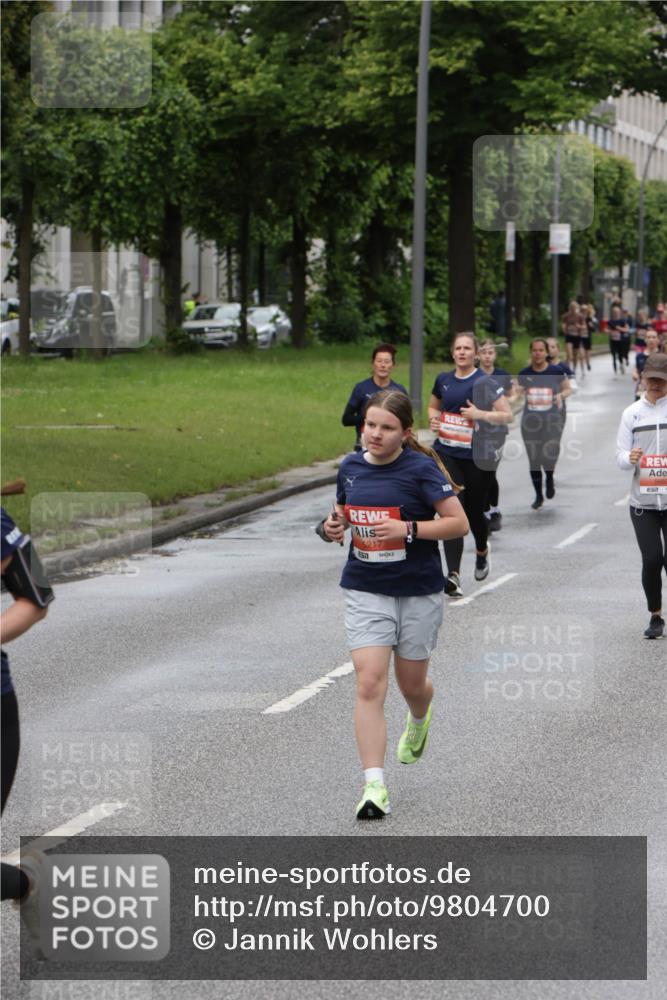 14.06.2026 - REWE Women's Run Jannik Wohlers http://msf.ph/oto/9804700 14.06.2026 10:38:38 Laufen 5217 meine-sportfotos.de