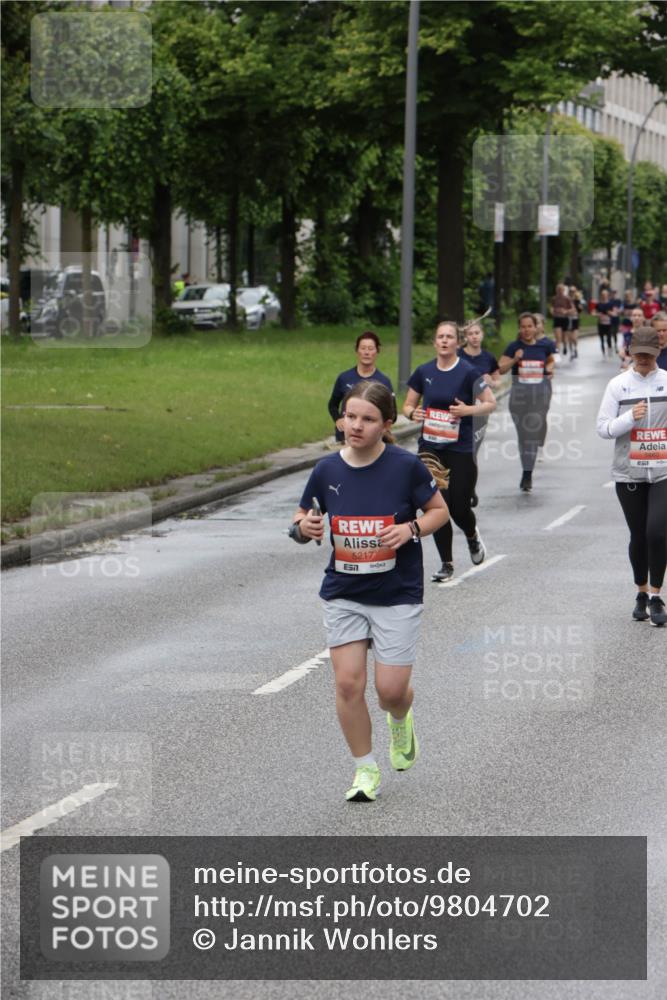 14.06.2026 - REWE Women's Run Jannik Wohlers http://msf.ph/oto/9804702 14.06.2026 10:38:38 Laufen 5217, 657 meine-sportfotos.de