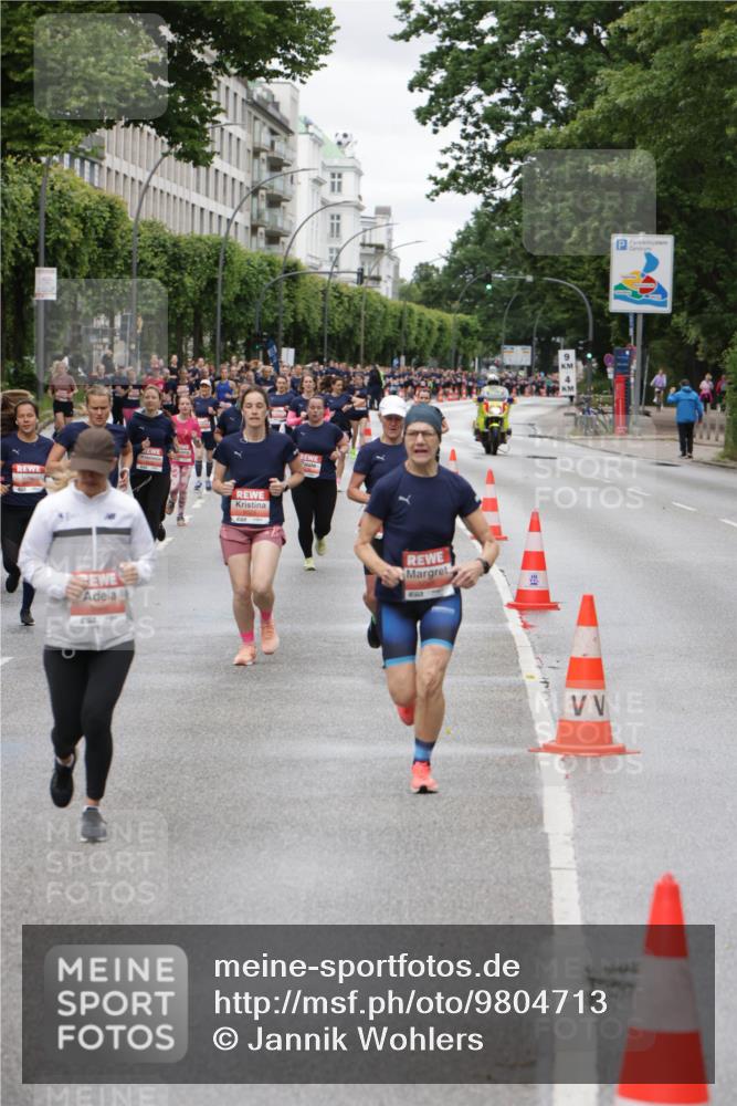 14.06.2026 - REWE Women's Run Jannik Wohlers http://msf.ph/oto/9804713 14.06.2026 10:38:40 Laufen 653, 4 meine-sportfotos.de