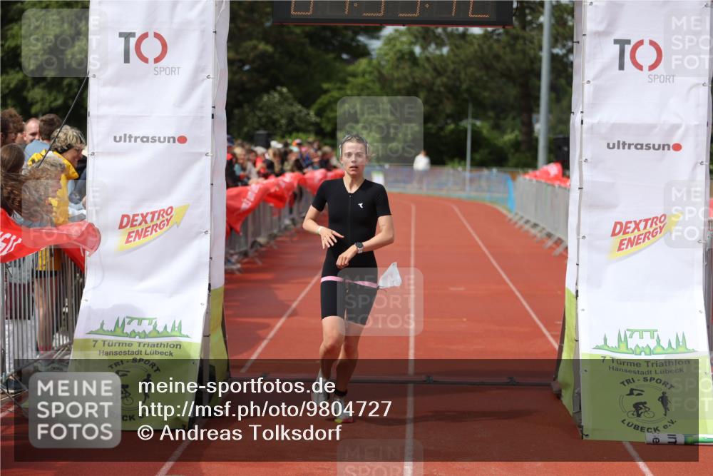 14.06.2026 - 7 Türme Triathlon Andreas Tolksdorf http://msf.ph/oto/9804727 14.06.2026 15:35:10 Ziel 1185, 1731 meine-sportfotos.de
