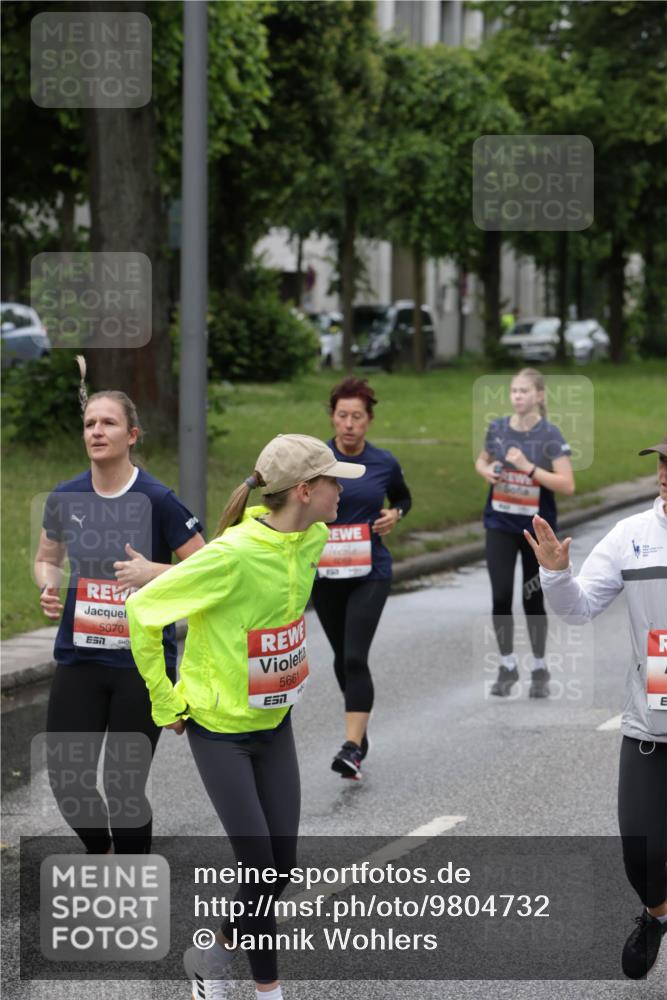 14.06.2026 - REWE Women's Run Jannik Wohlers http://msf.ph/oto/9804732 14.06.2026 10:38:42 Laufen 5070, 7, 5661, 133 meine-sportfotos.de
