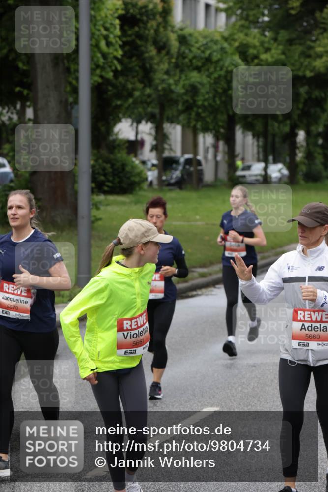 14.06.2026 - REWE Women's Run Jannik Wohlers http://msf.ph/oto/9804734 14.06.2026 10:38:42 Laufen 5070, 5661, 65, 5660 meine-sportfotos.de