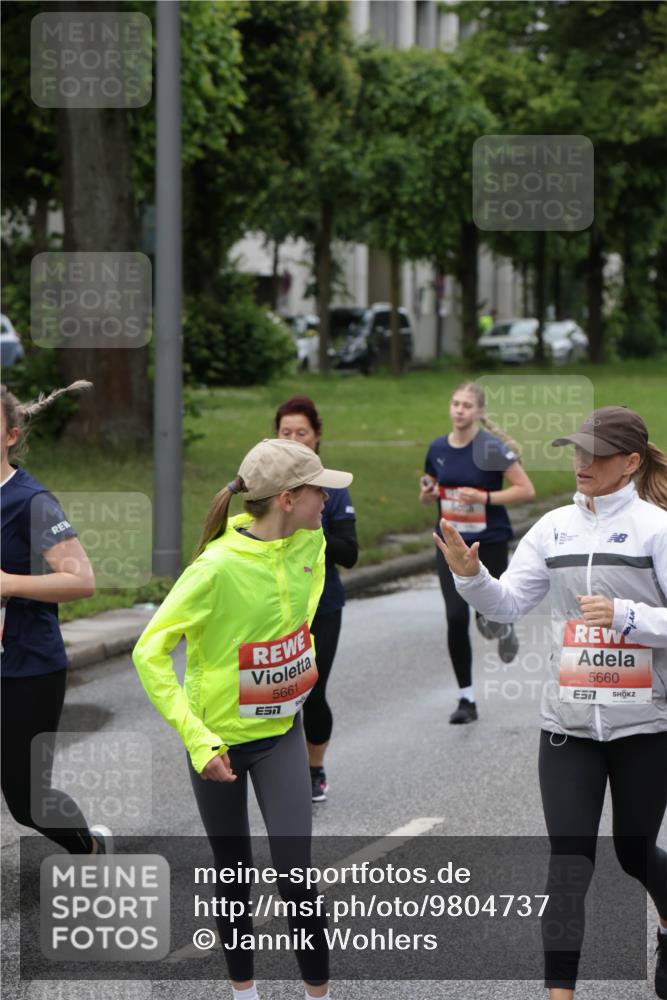14.06.2026 - REWE Women's Run Jannik Wohlers http://msf.ph/oto/9804737 14.06.2026 10:38:42 Laufen 5661, 5660 meine-sportfotos.de