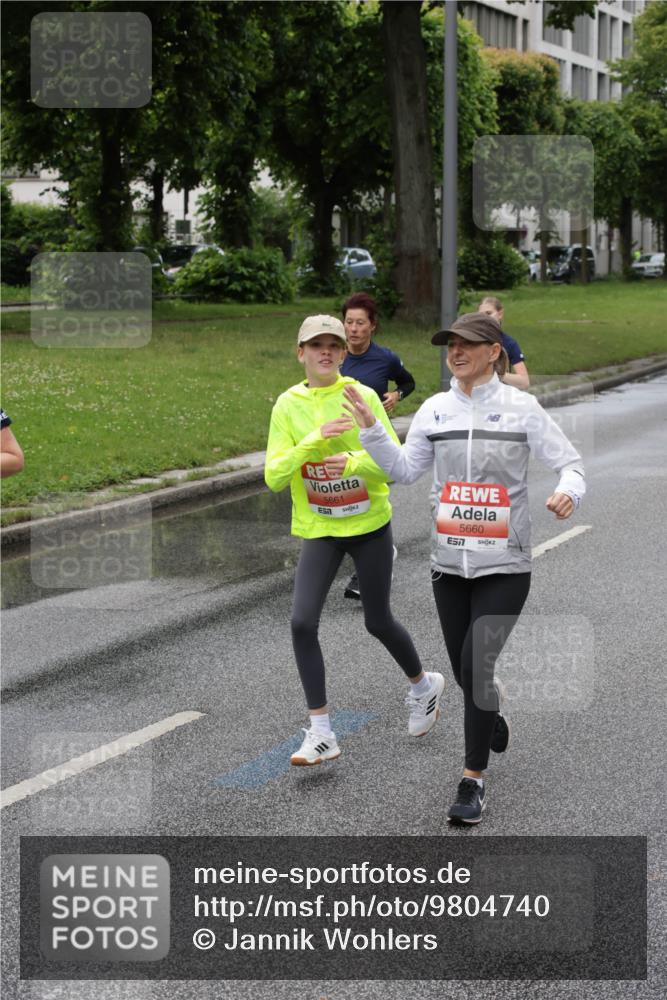 14.06.2026 - REWE Women's Run Jannik Wohlers http://msf.ph/oto/9804740 14.06.2026 10:38:43 Laufen 5661, 5660, 7 meine-sportfotos.de