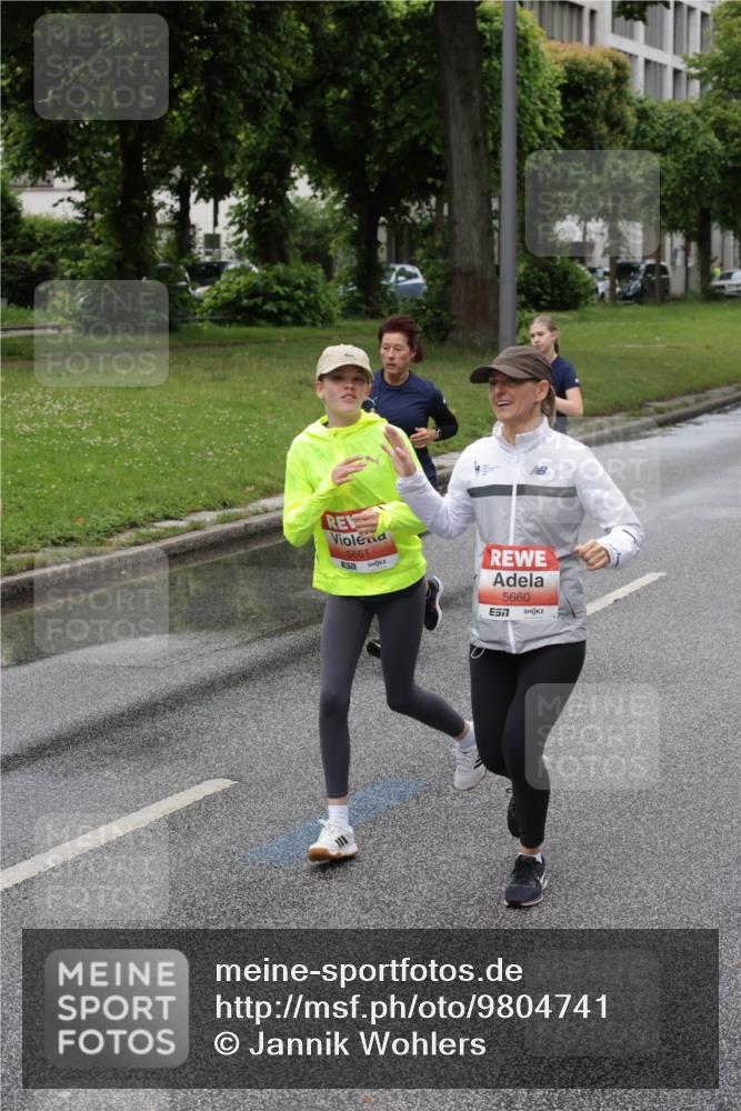 14.06.2026 - REWE Women's Run Jannik Wohlers http://msf.ph/oto/9804741 14.06.2026 10:38:43 Laufen 5661, 5660, 7 meine-sportfotos.de
