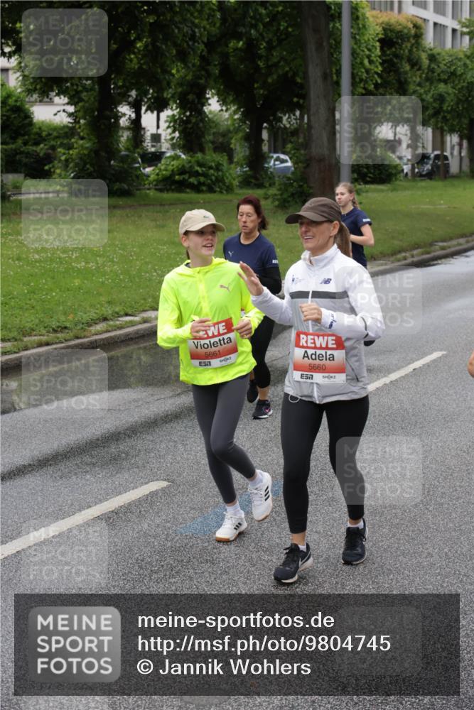 14.06.2026 - REWE Women's Run Jannik Wohlers http://msf.ph/oto/9804745 14.06.2026 10:38:43 Laufen 5661, 5660 meine-sportfotos.de