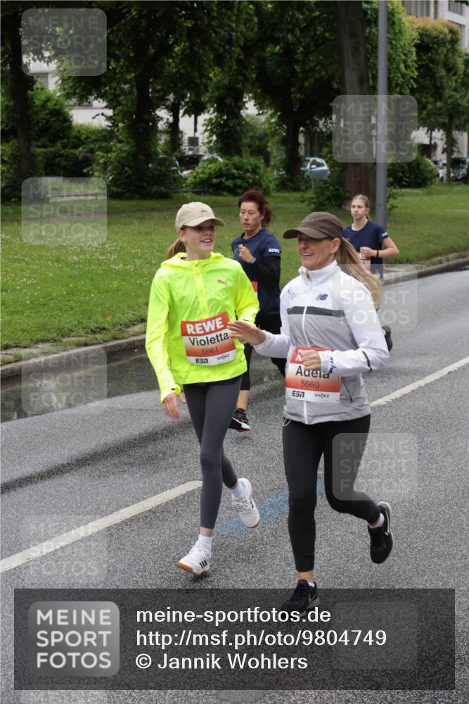 14.06.2026 - REWE Women's Run Jannik Wohlers http://msf.ph/oto/9804749 14.06.2026 10:38:44 Laufen 5661, 5660, 57 meine-sportfotos.de