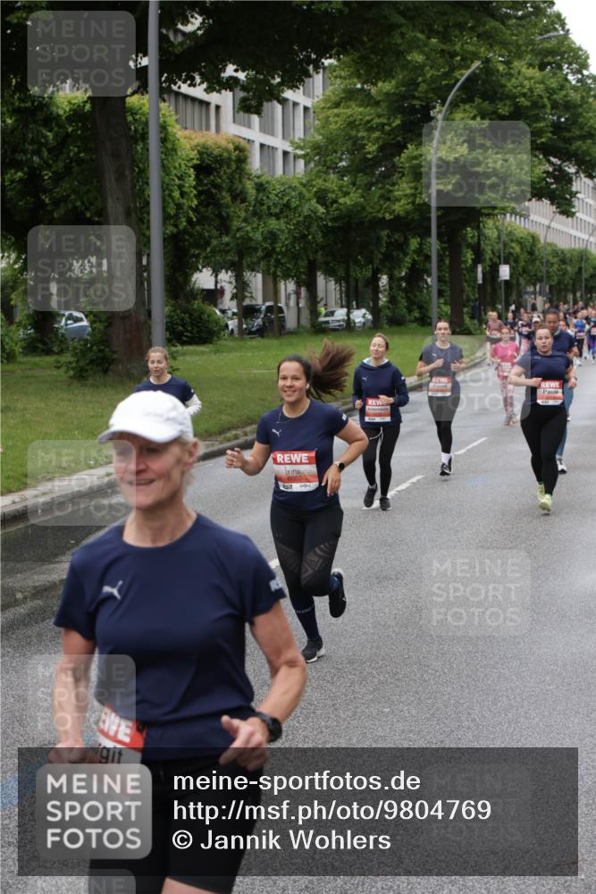 14.06.2026 - REWE Women's Run Jannik Wohlers http://msf.ph/oto/9804769 14.06.2026 10:38:47 Laufen 102, 6055 meine-sportfotos.de