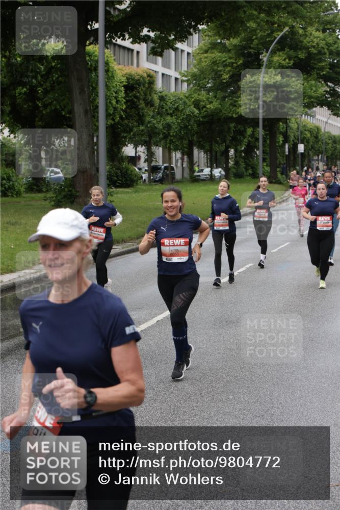 14.06.2026 - REWE Women's Run Jannik Wohlers http://msf.ph/oto/9804772 14.06.2026 10:38:47 Laufen 6055 meine-sportfotos.de