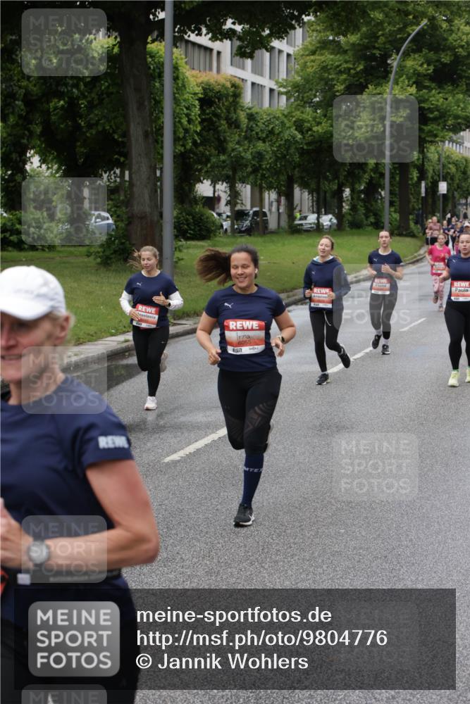 14.06.2026 - REWE Women's Run Jannik Wohlers http://msf.ph/oto/9804776 14.06.2026 10:38:47 Laufen 6055, 657 meine-sportfotos.de