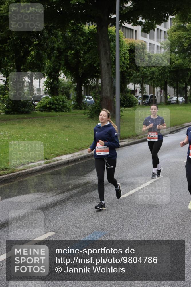 14.06.2026 - REWE Women's Run Jannik Wohlers http://msf.ph/oto/9804786 14.06.2026 10:38:49 Laufen 5579 meine-sportfotos.de