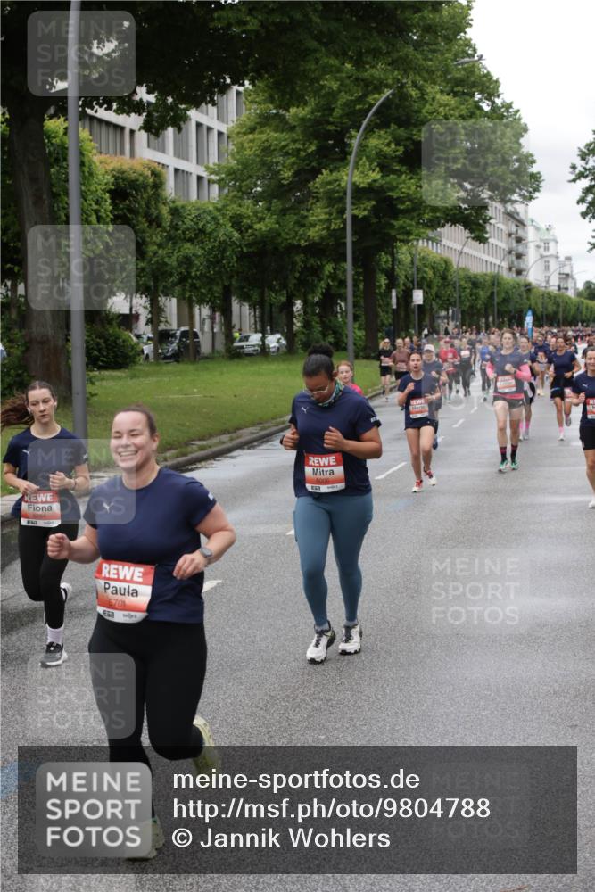 14.06.2026 - REWE Women's Run Jannik Wohlers http://msf.ph/oto/9804788 14.06.2026 10:38:50 Laufen 6701 meine-sportfotos.de