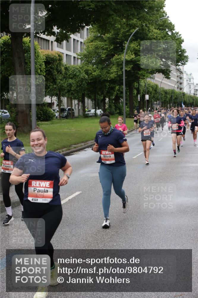 14.06.2026 - REWE Women's Run Jannik Wohlers http://msf.ph/oto/9804792 14.06.2026 10:38:50 Laufen 5701, 5006 meine-sportfotos.de