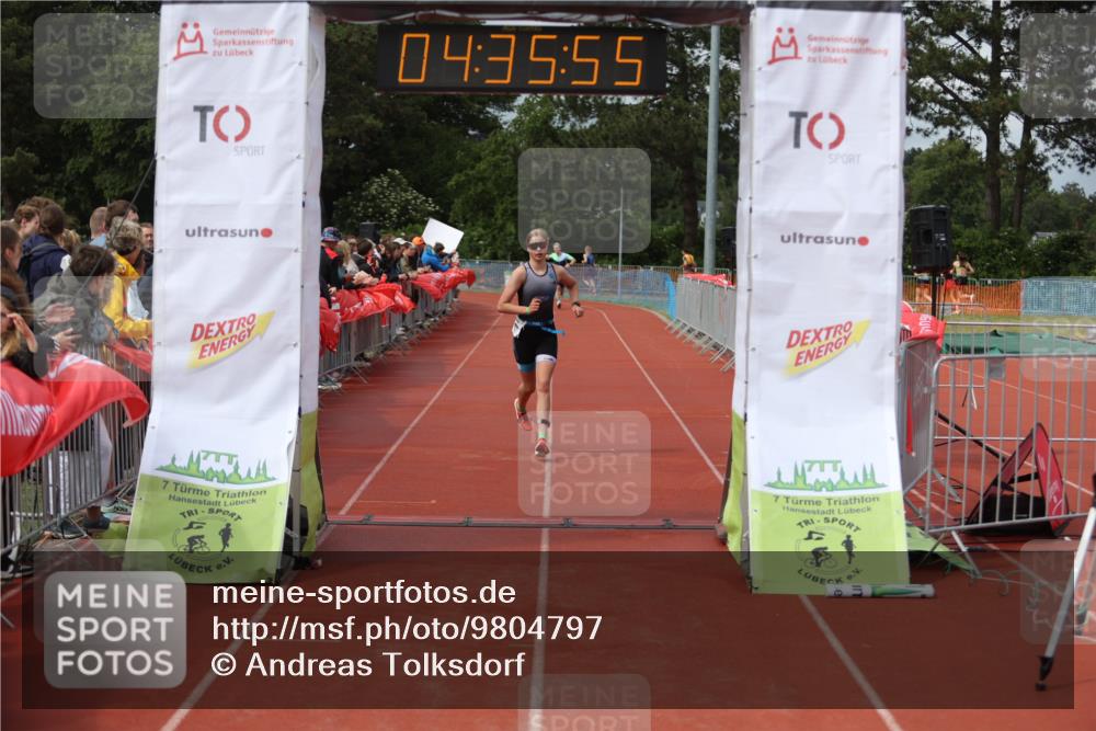 14.06.2026 - 7 Türme Triathlon Andreas Tolksdorf http://msf.ph/oto/9804797 14.06.2026 15:35:53 Ziel 963, 1703 meine-sportfotos.de