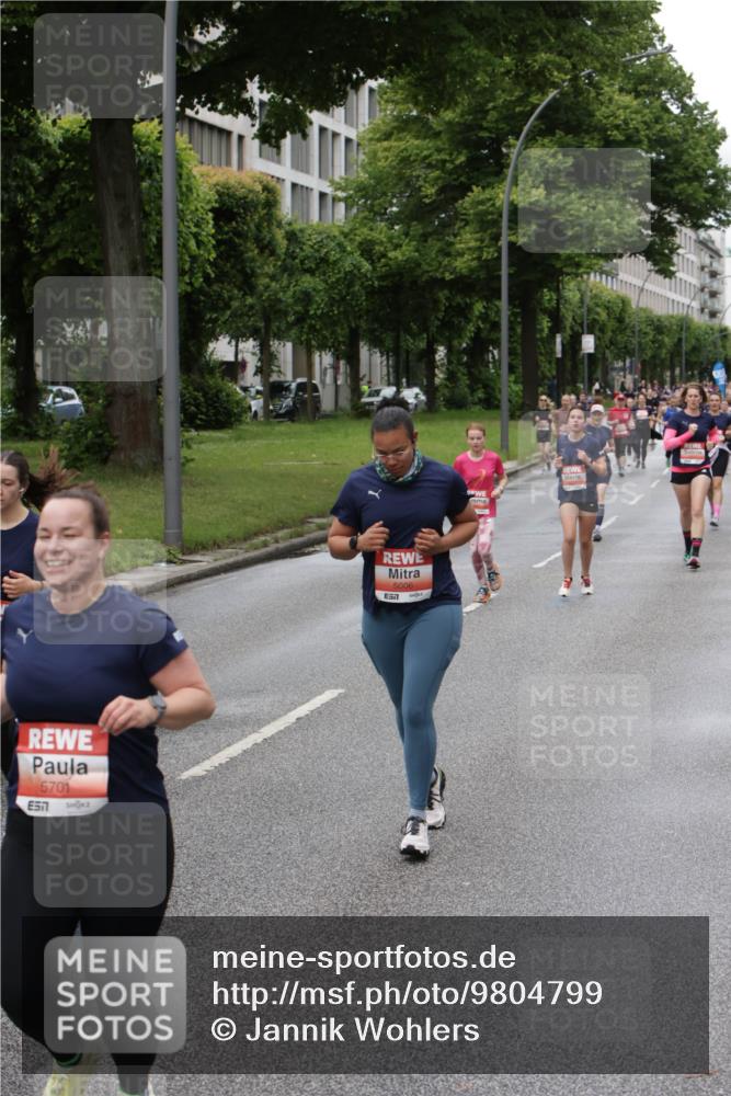 14.06.2026 - REWE Women's Run Jannik Wohlers http://msf.ph/oto/9804799 14.06.2026 10:38:50 Laufen 6701, 7, 5006, 57 meine-sportfotos.de