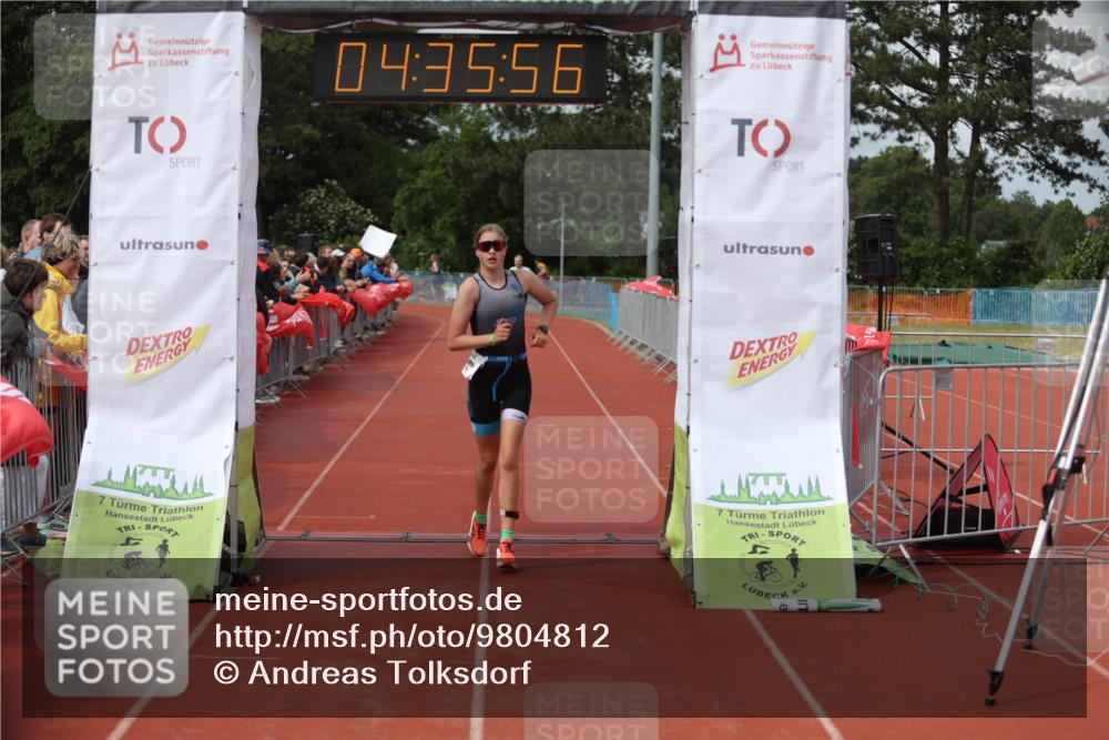 14.06.2026 - 7 Türme Triathlon Andreas Tolksdorf http://msf.ph/oto/9804812 14.06.2026 15:35:55 Ziel 1703 meine-sportfotos.de