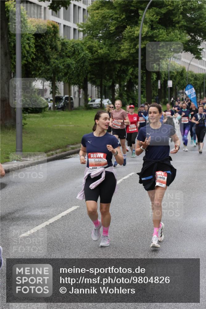 14.06.2026 - REWE Women's Run Jannik Wohlers http://msf.ph/oto/9804826 14.06.2026 10:38:56 Laufen 6053, 651, 83, 5, 38 meine-sportfotos.de