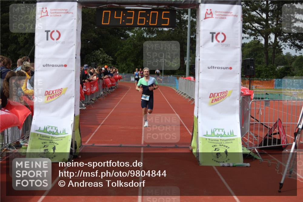 14.06.2026 - 7 Türme Triathlon Andreas Tolksdorf http://msf.ph/oto/9804844 14.06.2026 15:36:04 Ziel 1116 meine-sportfotos.de
