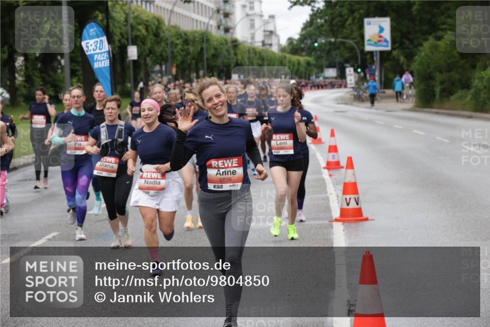 14.06.2026 - REWE Women's Run Jannik Wohlers http://msf.ph/oto/9804850 14.06.2026 10:38:59 Laufen 5, 30, 5703, 5898 meine-sportfotos.de