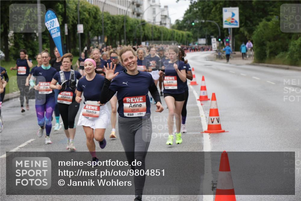 14.06.2026 - REWE Women's Run Jannik Wohlers http://msf.ph/oto/9804851 14.06.2026 10:38:59 Laufen 30, 5703, 5898, 7 meine-sportfotos.de