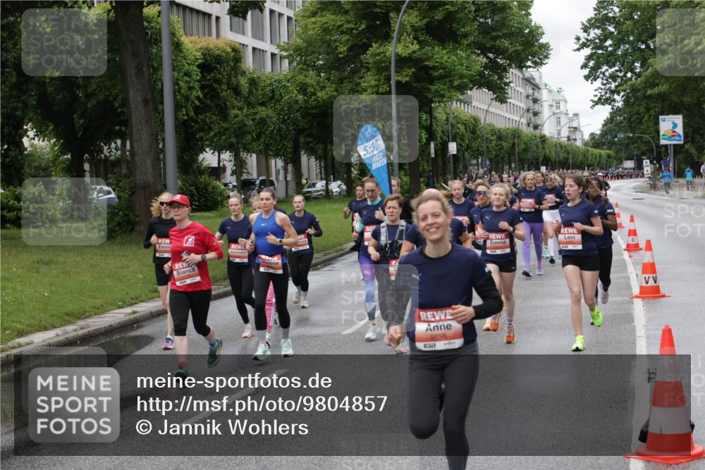 14.06.2026 - REWE Women's Run Jannik Wohlers http://msf.ph/oto/9804857 14.06.2026 10:39:00 Laufen 5, 30, 5898, 1842 meine-sportfotos.de