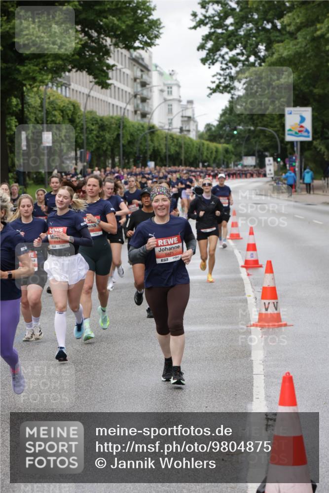 14.06.2026 - REWE Women's Run Jannik Wohlers http://msf.ph/oto/9804875 14.06.2026 10:39:04 Laufen 5111, 5871, 7 meine-sportfotos.de