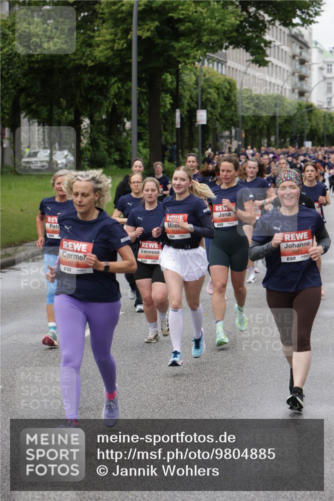 14.06.2026 - REWE Women's Run Jannik Wohlers http://msf.ph/oto/9804885 14.06.2026 10:39:05 Laufen 5067, 57, 5113, 5087, 57, 5111, 5066, 57, 5871, 7 meine-sportfotos.de
