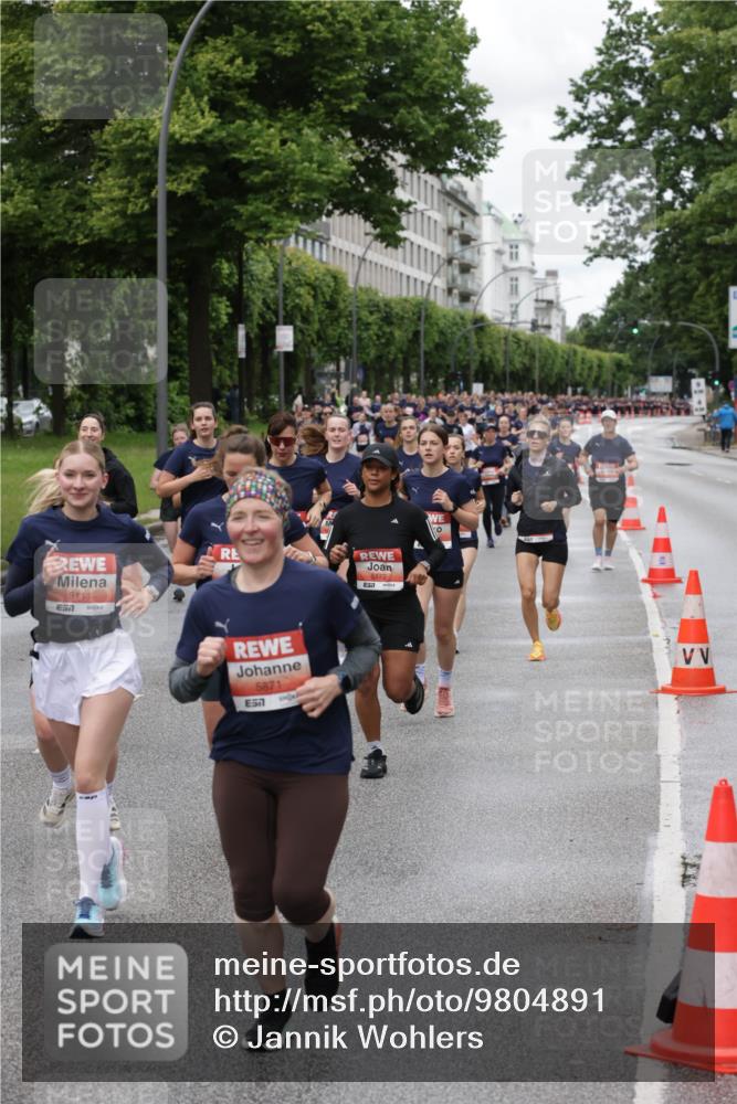 14.06.2026 - REWE Women's Run Jannik Wohlers http://msf.ph/oto/9804891 14.06.2026 10:39:06 Laufen 5111, 6172, 5871, 57 meine-sportfotos.de
