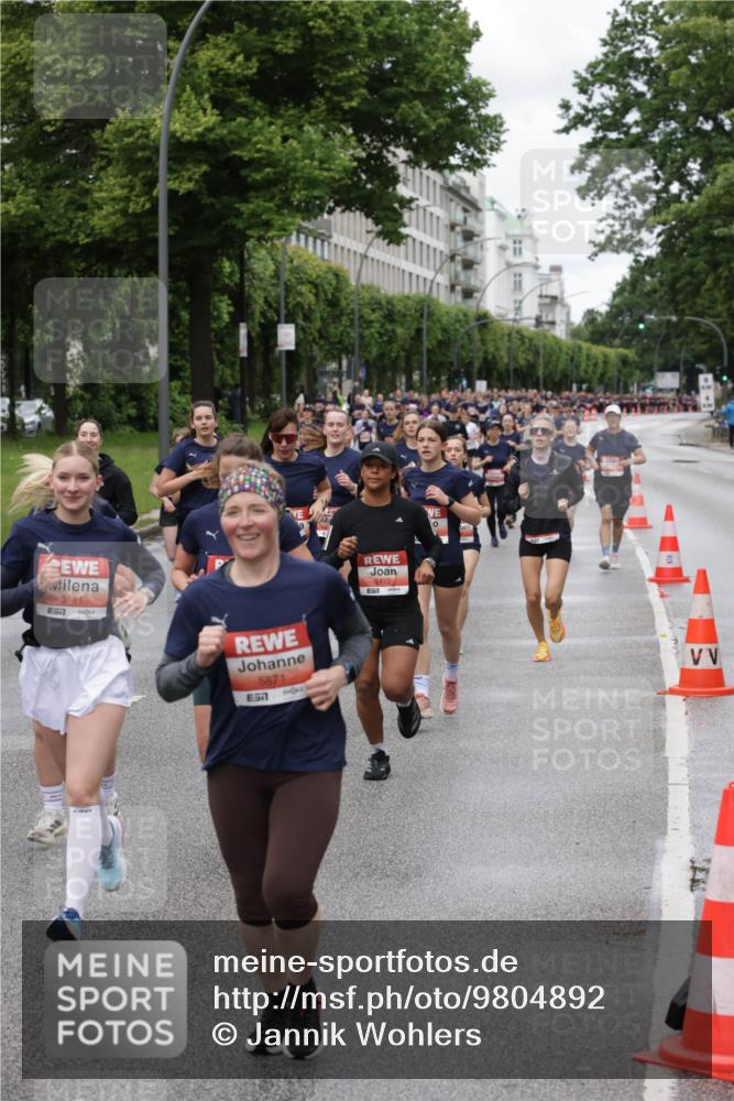 14.06.2026 - REWE Women's Run Jannik Wohlers http://msf.ph/oto/9804892 14.06.2026 10:39:06 Laufen 5111, 7, 5871, 7, 5172, 57 meine-sportfotos.de