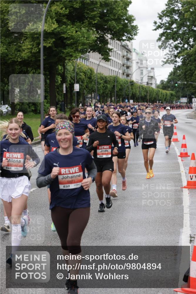 14.06.2026 - REWE Women's Run Jannik Wohlers http://msf.ph/oto/9804894 14.06.2026 10:39:06 Laufen 5111, 5871, 57, 5172 meine-sportfotos.de