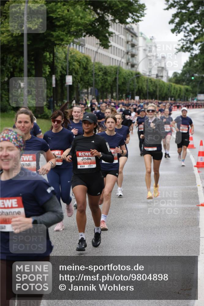 14.06.2026 - REWE Women's Run Jannik Wohlers http://msf.ph/oto/9804898 14.06.2026 10:39:06 Laufen 5172, 7 meine-sportfotos.de