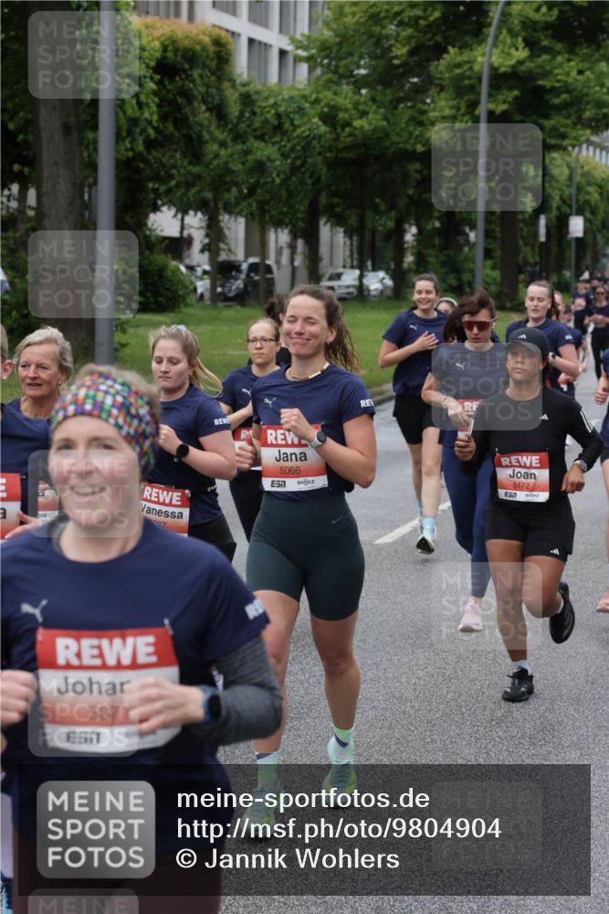 14.06.2026 - REWE Women's Run Jannik Wohlers http://msf.ph/oto/9804904 14.06.2026 10:39:07 Laufen 6097, 5066, 57, 587, 5172, 7 meine-sportfotos.de