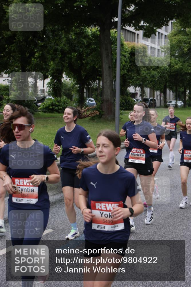 14.06.2026 - REWE Women's Run Jannik Wohlers http://msf.ph/oto/9804922 14.06.2026 10:39:10 Laufen 5154, 57, 5499, 7, 5603 meine-sportfotos.de