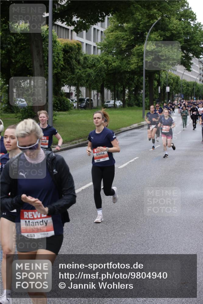 14.06.2026 - REWE Women's Run Jannik Wohlers http://msf.ph/oto/9804940 14.06.2026 10:39:12 Laufen 5731, 657, 5209 meine-sportfotos.de