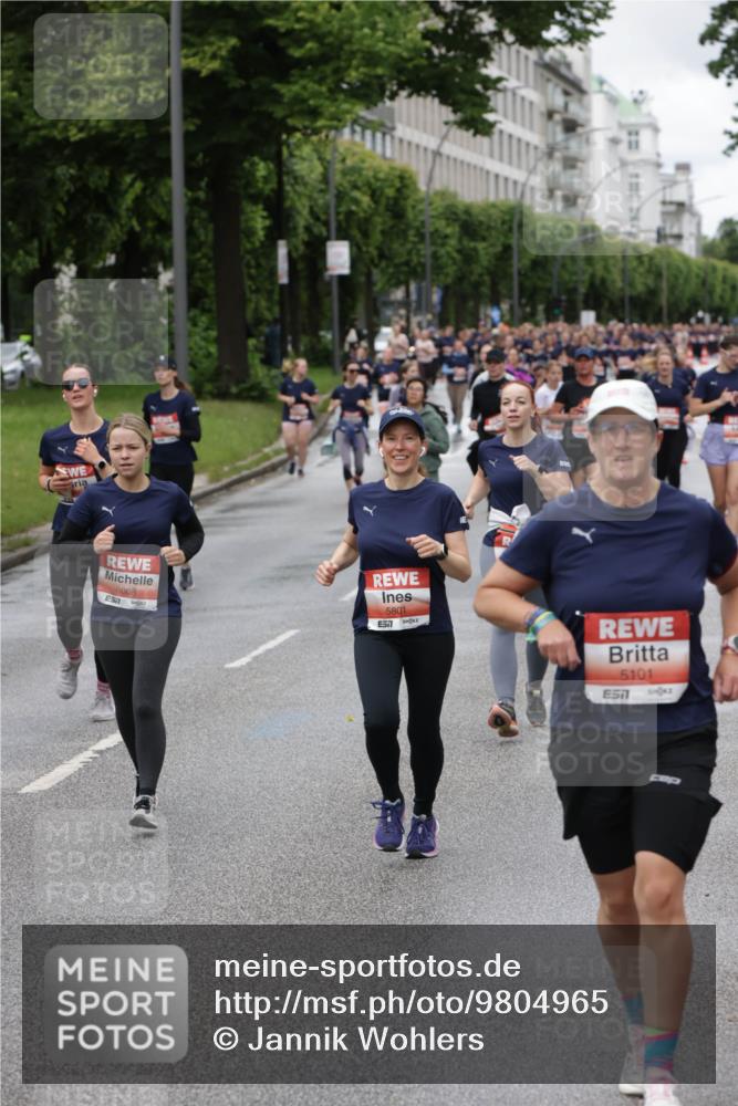 14.06.2026 - REWE Women's Run Jannik Wohlers http://msf.ph/oto/9804965 14.06.2026 10:39:14 Laufen 6008, 5801, 7, 5101 meine-sportfotos.de