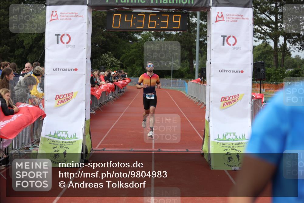 14.06.2026 - 7 Türme Triathlon Andreas Tolksdorf http://msf.ph/oto/9804983 14.06.2026 15:36:38 Ziel 972, 1013, 1545 meine-sportfotos.de