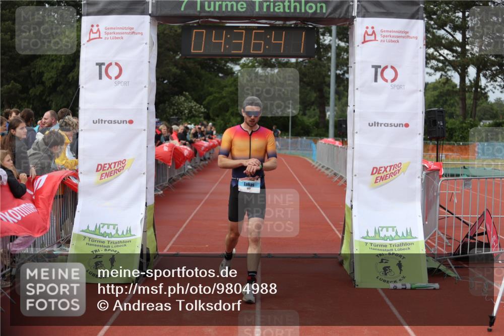 14.06.2026 - 7 Türme Triathlon Andreas Tolksdorf http://msf.ph/oto/9804988 14.06.2026 15:36:39 Ziel 972, 1013, 1545 meine-sportfotos.de