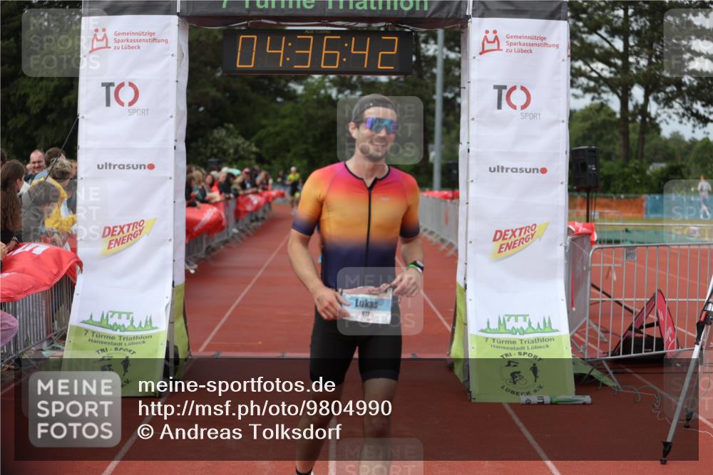 14.06.2026 - 7 Türme Triathlon Andreas Tolksdorf http://msf.ph/oto/9804990 14.06.2026 15:36:41 Ziel 972, 1013, 1545 meine-sportfotos.de